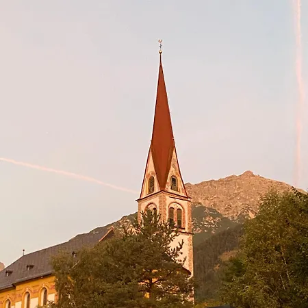 Burg Anna Appartement Telfes im Stubai Buitenkant foto